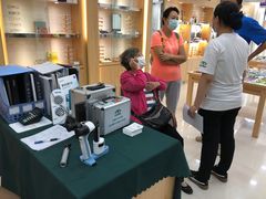 -何氏眼科视光中心·眼镜·配镜(汇泉东路店)