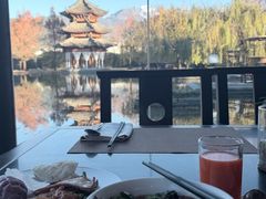 -丽江悦榕庄酒店-明月·雪山庭院餐厅