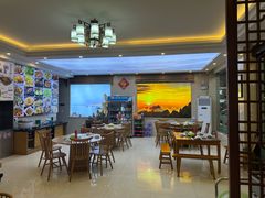 -自游人·美食一楼