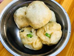 肉煎包-依云煎包店