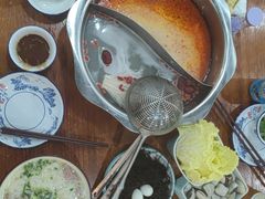 -老何家后安粉·糟粕醋海鲜火锅(三亚湾椰梦长廊店)