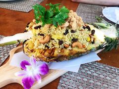 -Chom Cafe and Restaurant