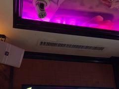 -UK派对KTV(日月广场店)