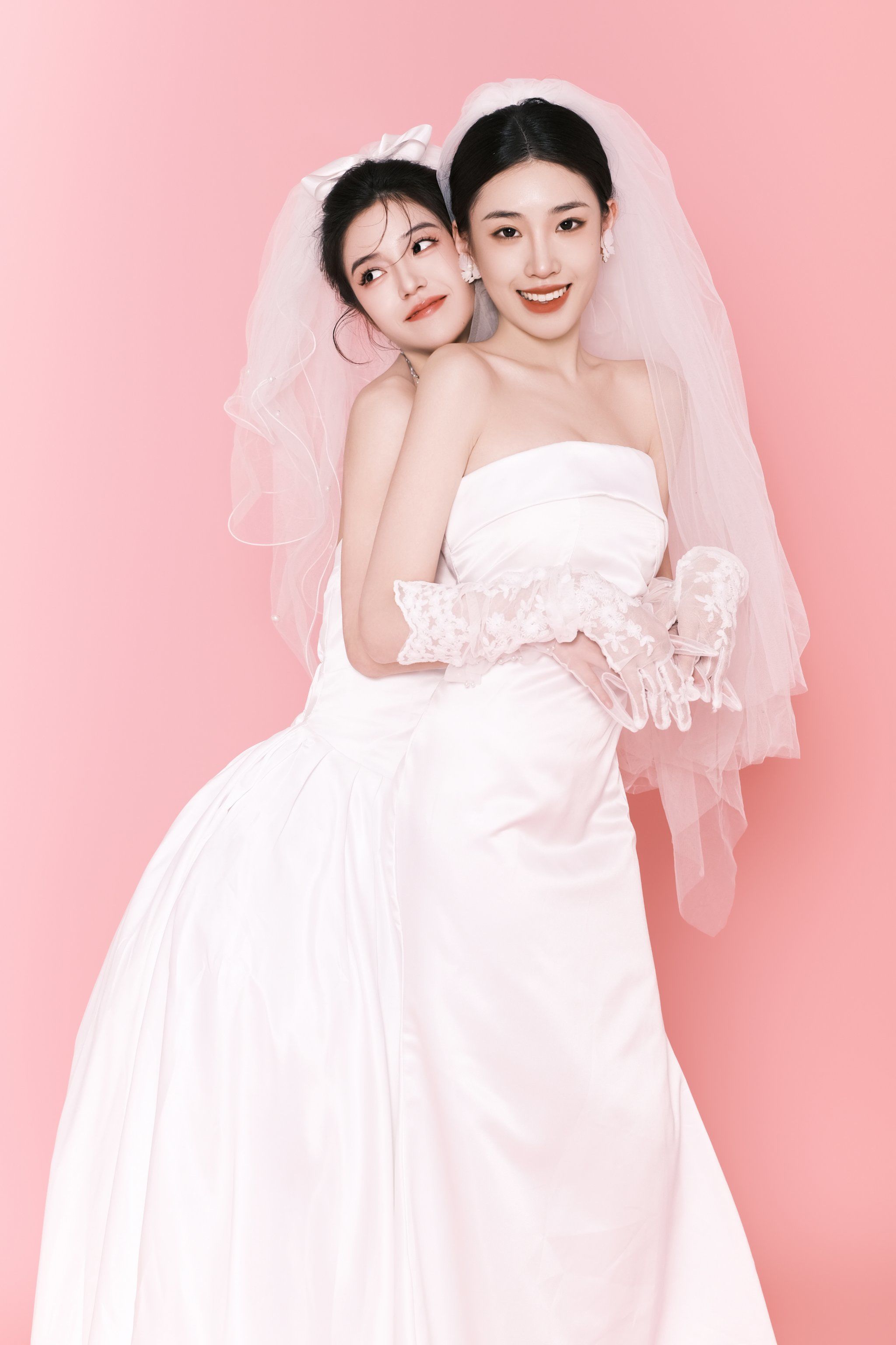 飞乐时|和姐妹穿一次属于我们的婚纱