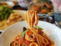 -ROAST coffee & eatery