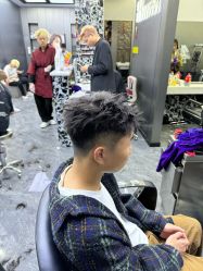 -米可造型烫发染发