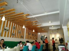 大堂-张大师鸭爪爪特色干锅(南湖店)