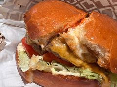 柠香蟹籽牛肉汉堡-JPG canteen(广州乐峰广场店)