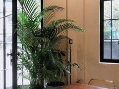 -Fridi Patisserie Cafe