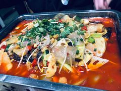 -万州烤鱼江湖菜(圣地阳光店)