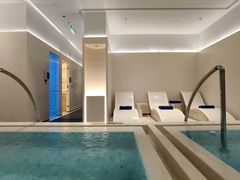 -深圳国际会展中心希尔顿酒店(前海华发冰雪世界店)