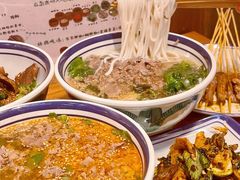 -云阿蛮云南生烫牛肉米线(奉贤路店)