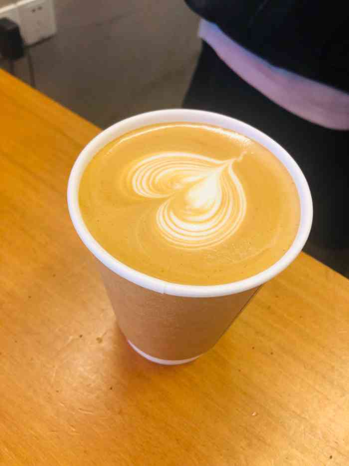 咖啡喝伐hefa coffee(静安寺店)-"「hefa鲜椰奶拿铁咖啡」额,点了招牌