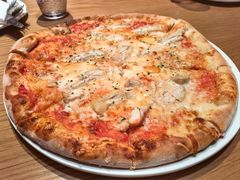 -城市大道红炉披萨烘焙坊