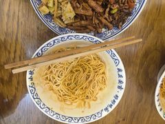 -梅溪·小伙子干挑面(安吉总店)