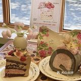 有幸在北京吃到的小漂亮🍰…..