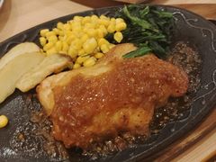 香辣烤肠配黑椒鸡排-萨莉亚意式餐厅(深南茂业店)