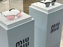 -LensCrafters亮视点·OAKLEY精选(静安嘉里中心店)