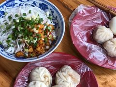 -高师傅特色米粉汤包(建设路店)