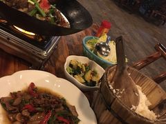 -富正毅三下锅·湘西韵味(天门山索道店)