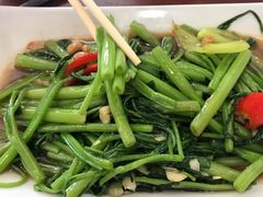 -Dang restaurant (patong phuket)