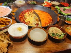 -萍姐火锅·公路夜市(武汉首店)