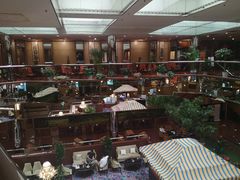 -燕山大酒店
