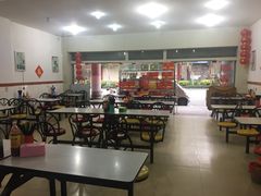 大堂-东街钟楼肉粽(总店)