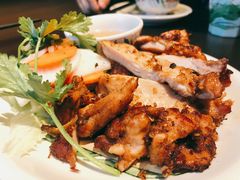 -大头虾越式风味餐厅(光明广场店)