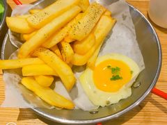 美式大薯条配蛋黄塔塔酱-窑啊窑窑炉烧烤(合生广场店)
