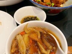 -黔蘑菇四季餐厅(观山湖店)