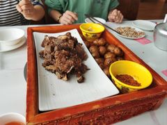 -黑青稞庄园·新式藏餐·牦牛肉汤锅(新都桥店)