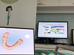 -岳辰齿科(浦东长泰店)