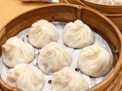 蟹黄大汤包-龙咆汤包·手工现包小笼(拱北口岸店)