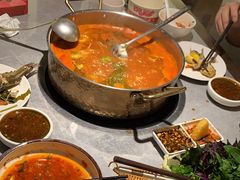 -野山舂·贵州现舂酸汤牛肉(民生路店)