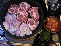 -炙韩料理·部队锅专门店