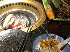 -山川小町·极番烧肉(新地假日广场店)