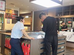 -高玛纳驴肉火烧(一世界店)