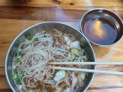 -正宗杨记普洱酸醋米线(总店)
