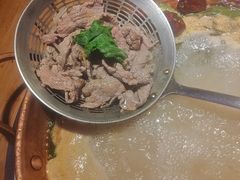 -洱火云南酸菜牛肉火锅(石景山当代商城店)