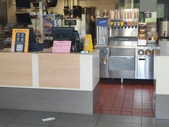 -麦当劳(常山服务区得来速店)