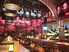 -FOUR PLAY BAR