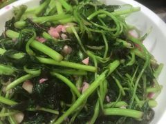 -辣妹子烧烤店(河北大道店)