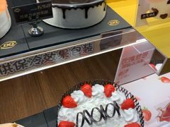 -DQ·蛋糕·冰淇淋(龙湖狮山天街店)