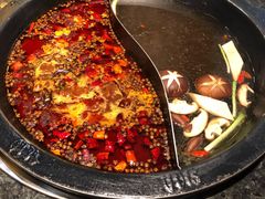 -井格重庆火锅(临平银泰城店)