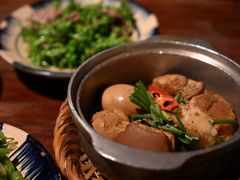 -Cuc Gach Quan Restaurant