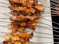 -清真磊磊烧烤老店(饮虎池街34号店)