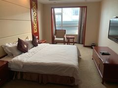 -兴芮温泉度假区