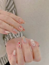 -LISSOM莉森 Nail ·美甲美睫原创定制店