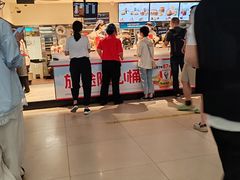 -肯德基(南京站A2检票口楼上)